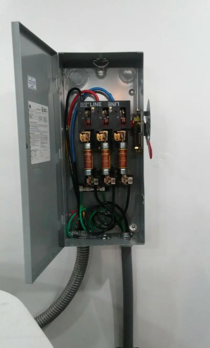 Three-phase disconnect switch installed for Smoke Detector Installation in Jupiter Farms